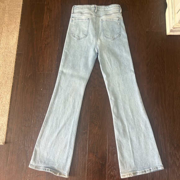 Hidden Jeans high rise light wash flare from altar’d state - Picture 4 of 4